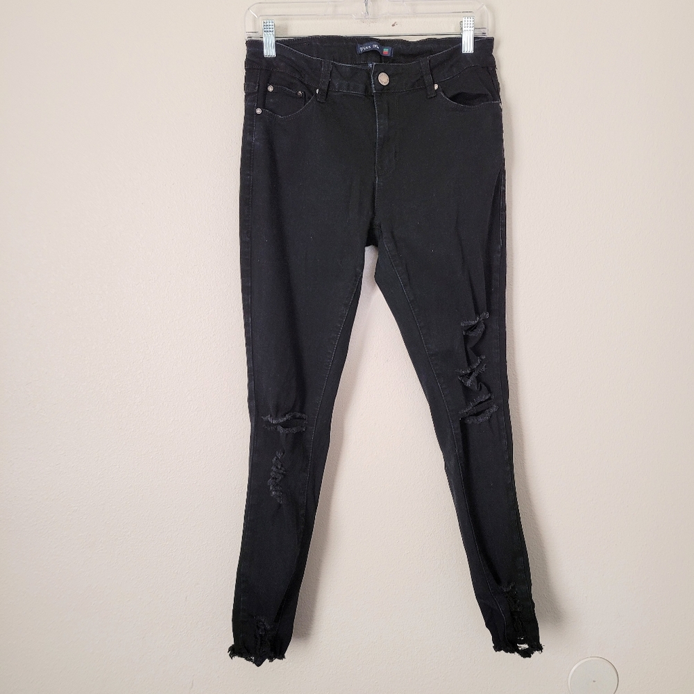 Vins me black distressed jeans 7